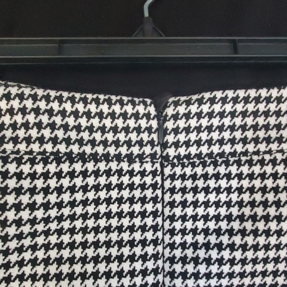 NWT H&M houndstooth pencil skirt - Picture 3 of 5